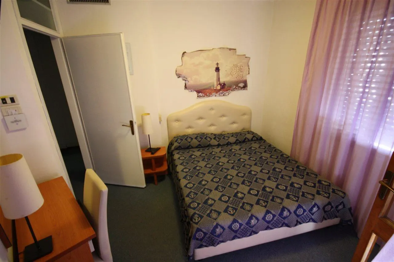 Hotel Alemagna Bed&Breakfast Bibione Lido Del Sole